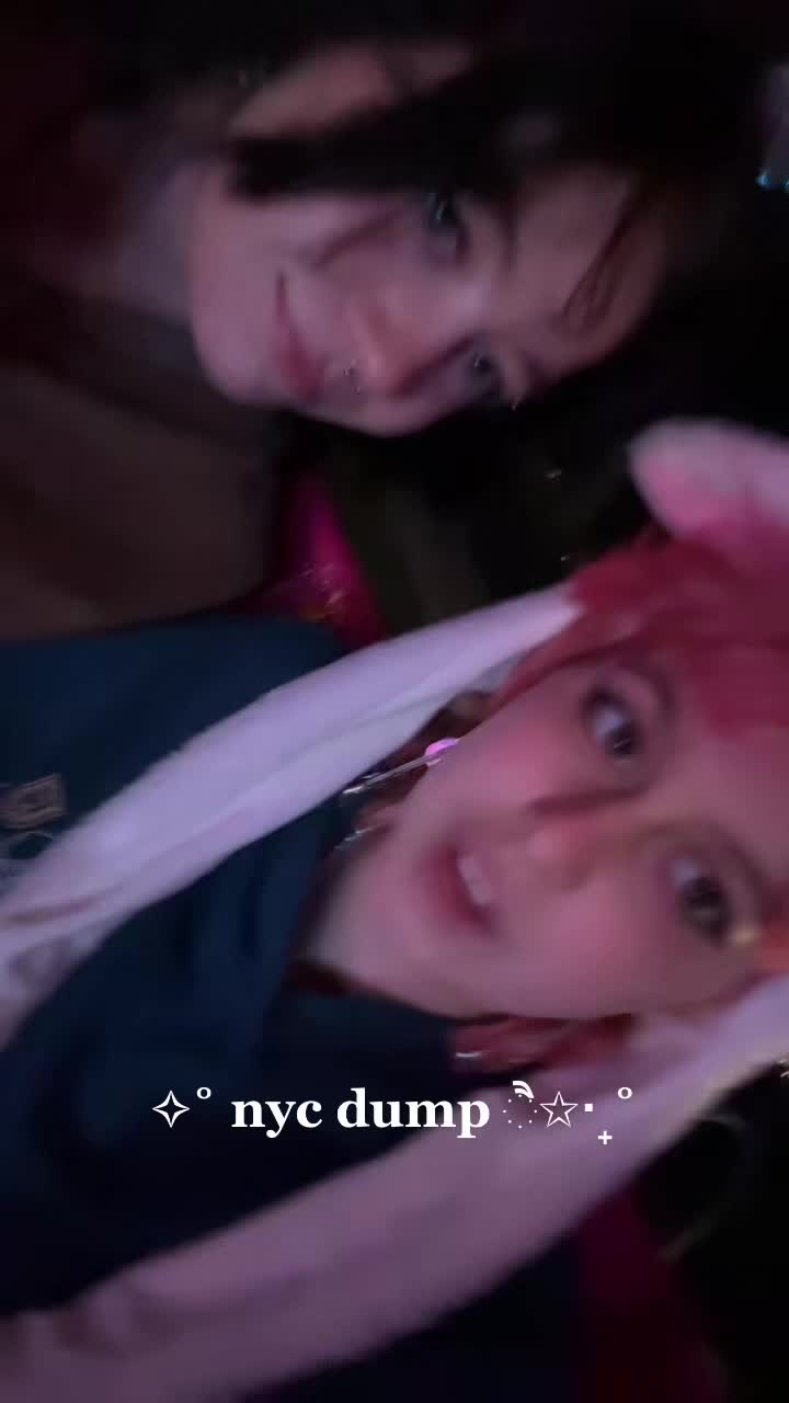 @b 🦷