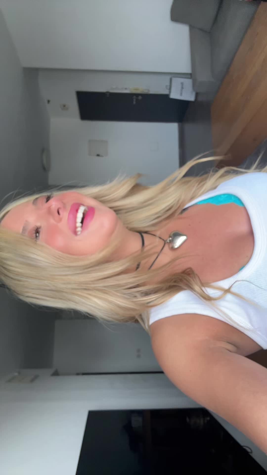 @DaNa_LeVi