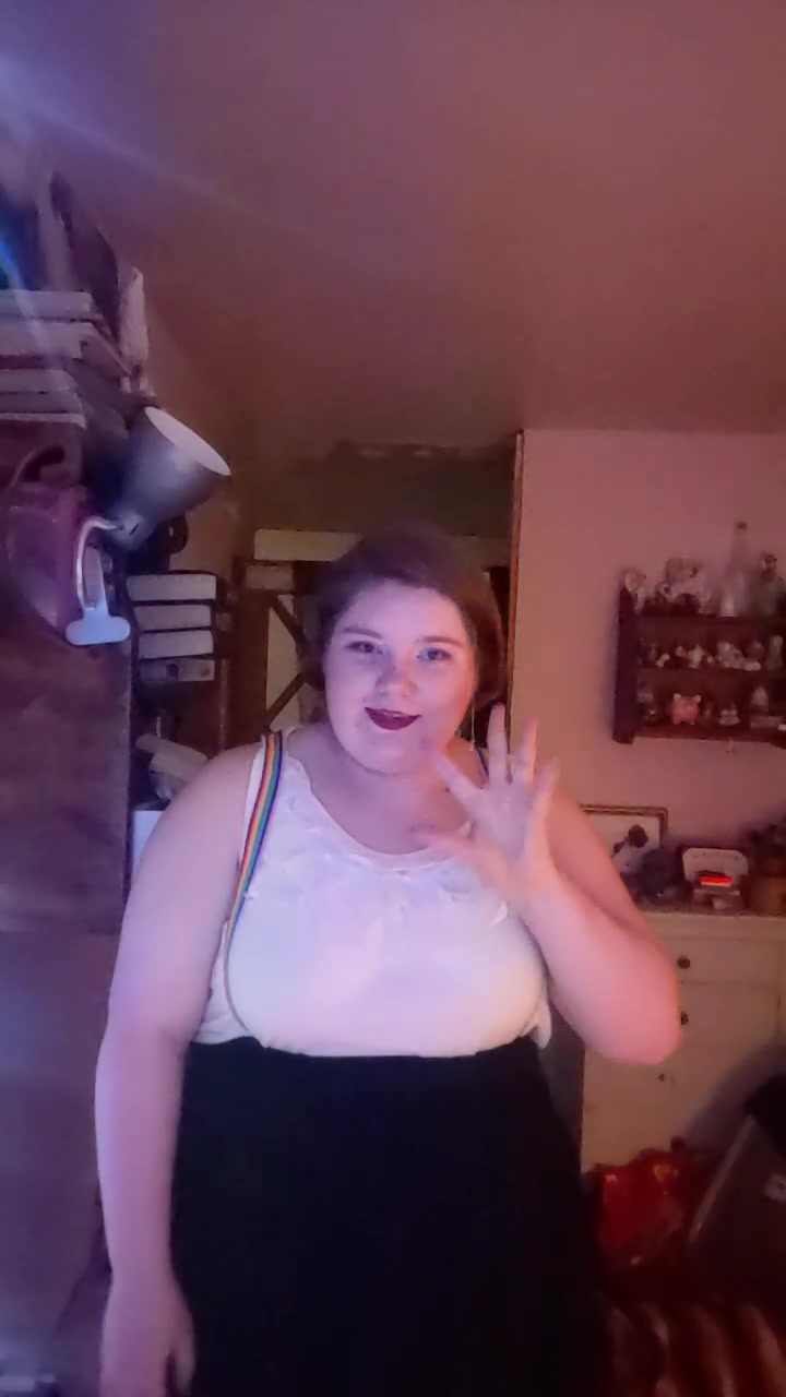 @WolveAmber