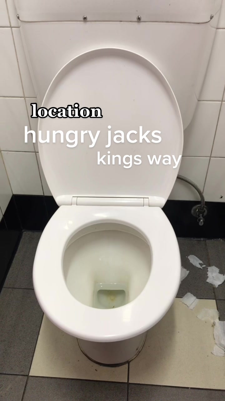 @zac&rsquo;s loo revoo