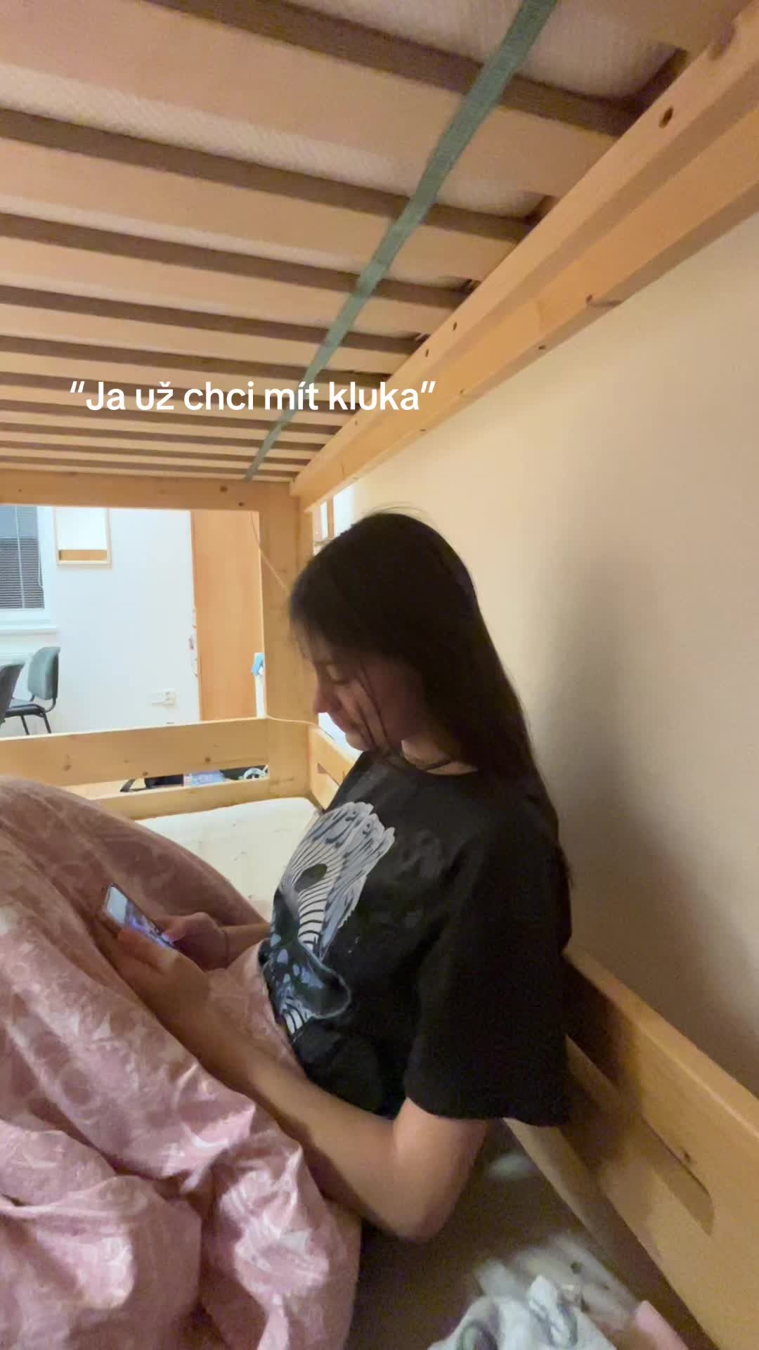 @𝐂𝐡𝐢_𝐚𝐫𝐤𝐚𝐚🌸🤍