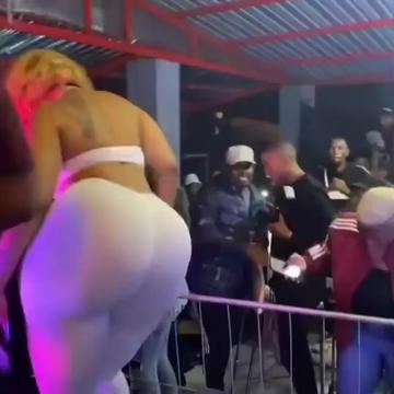 @Femme_Ronde