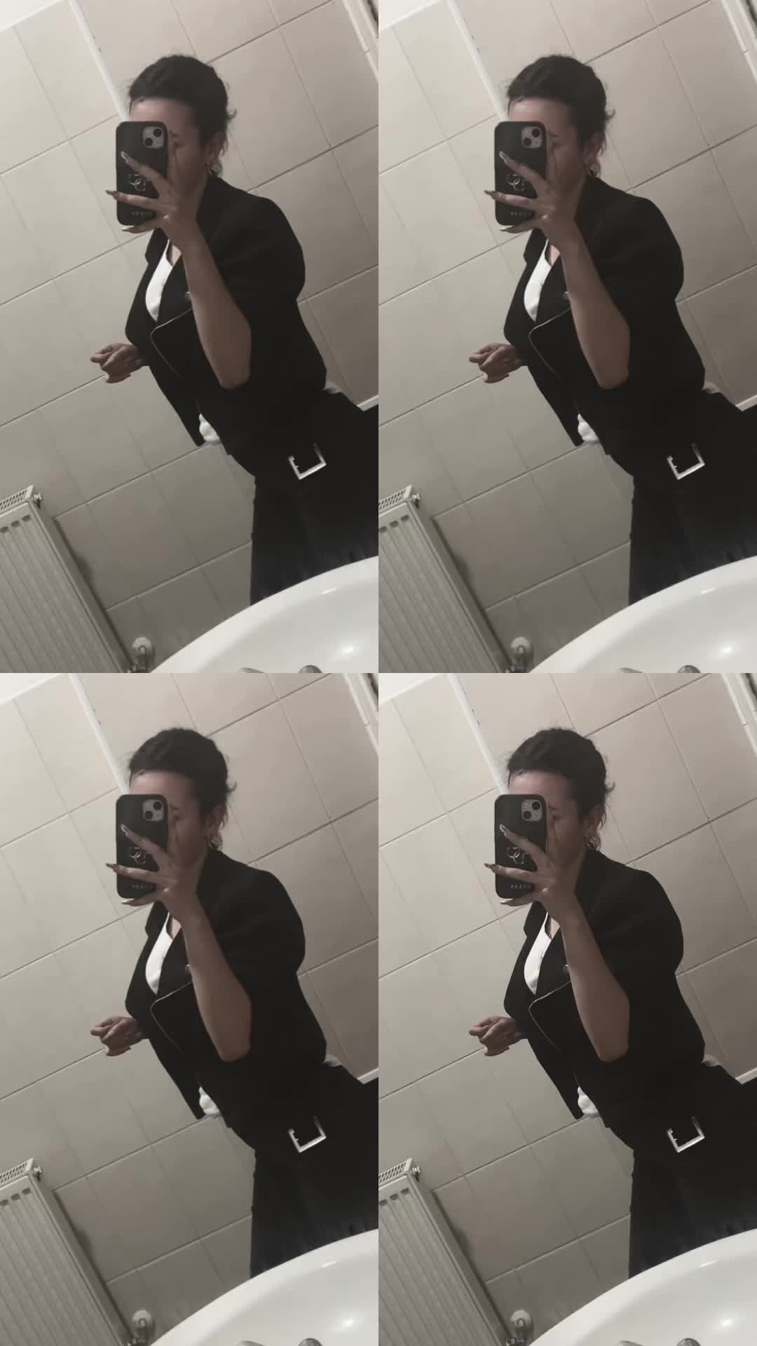 @Ana