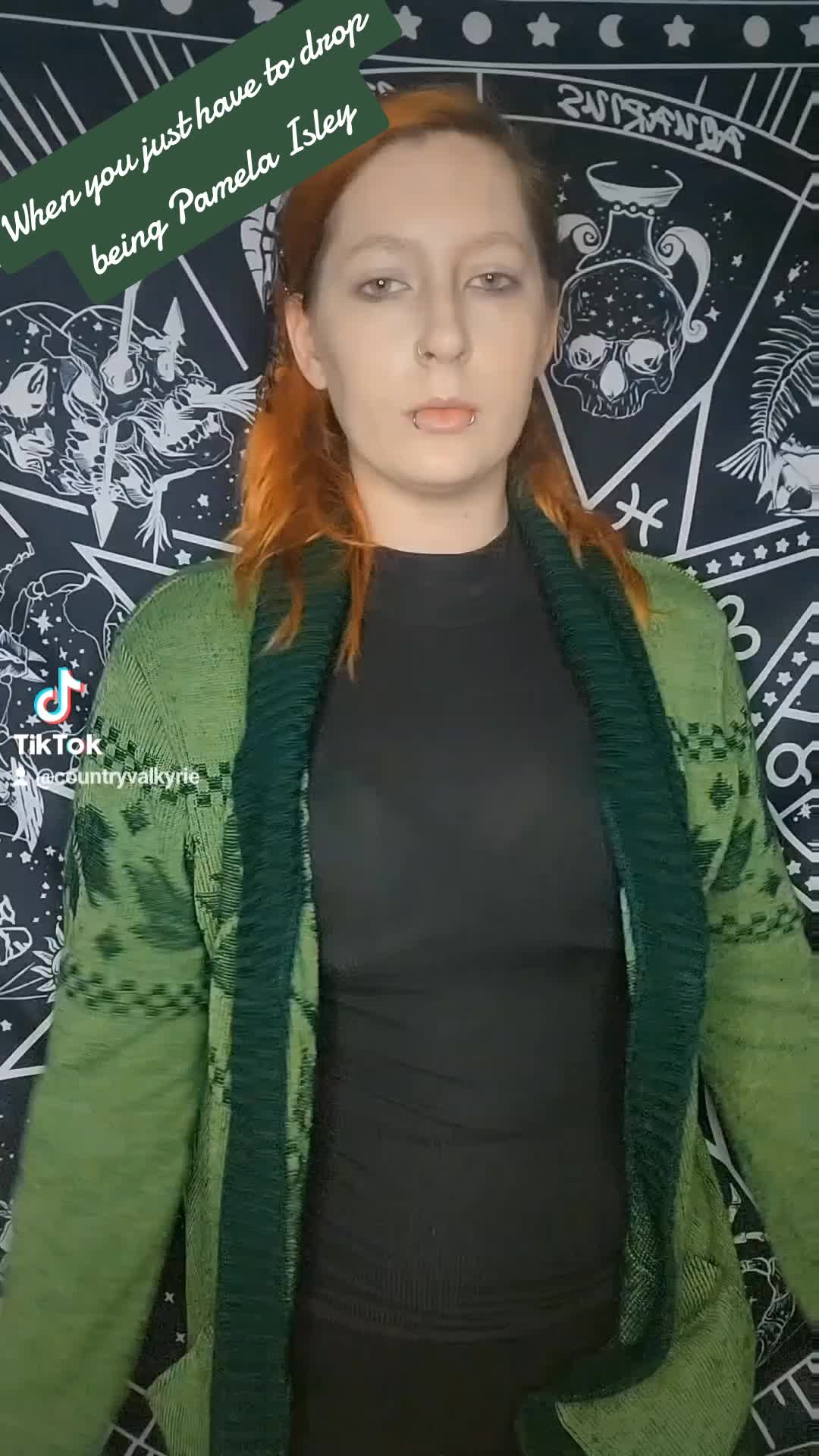 @countryvalkyrie