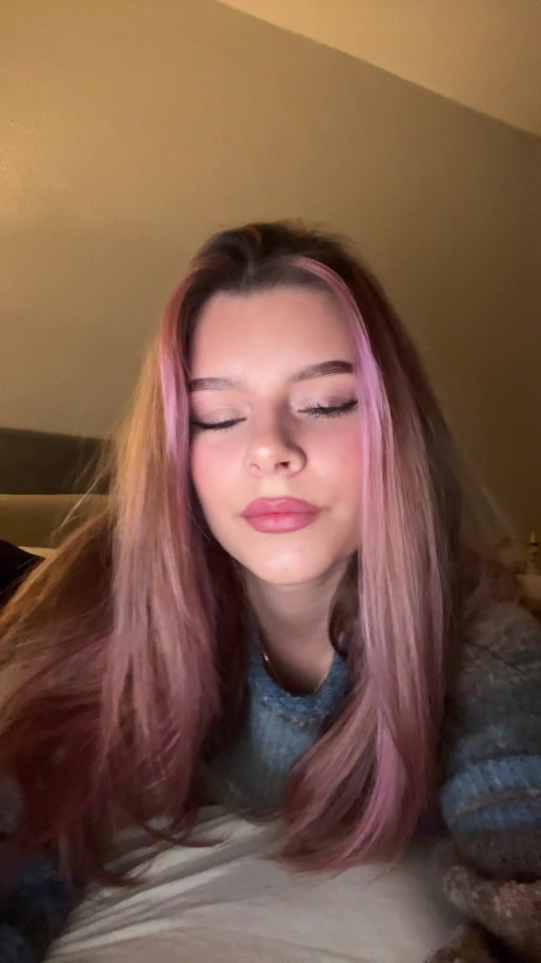 @Melinaaods