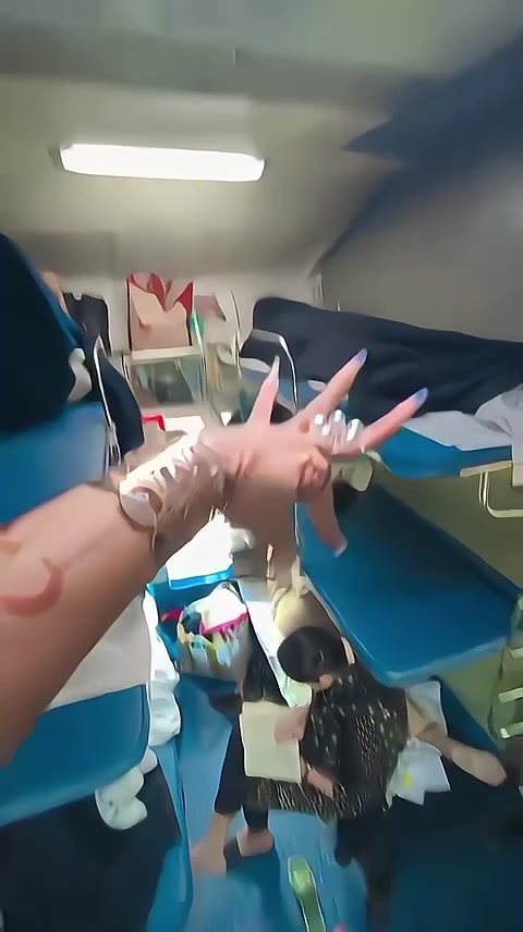 @Uniquė