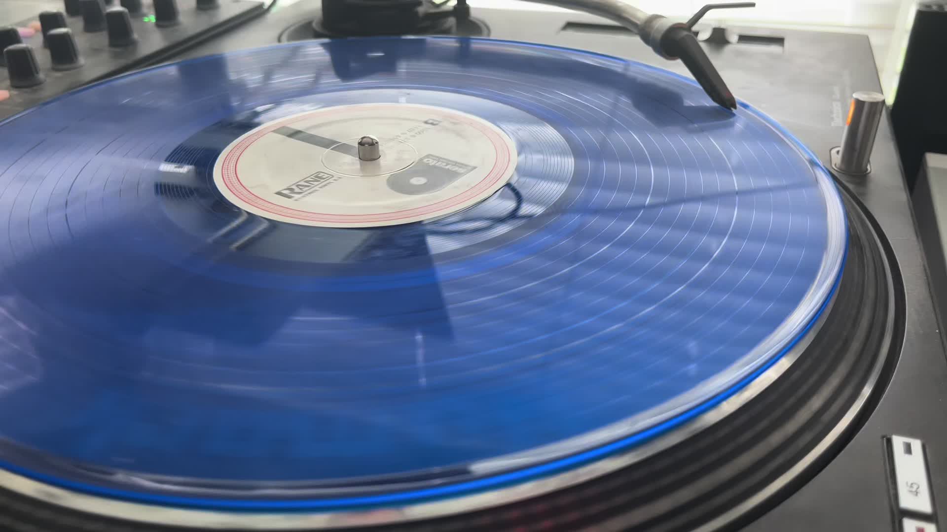 @EARJ
