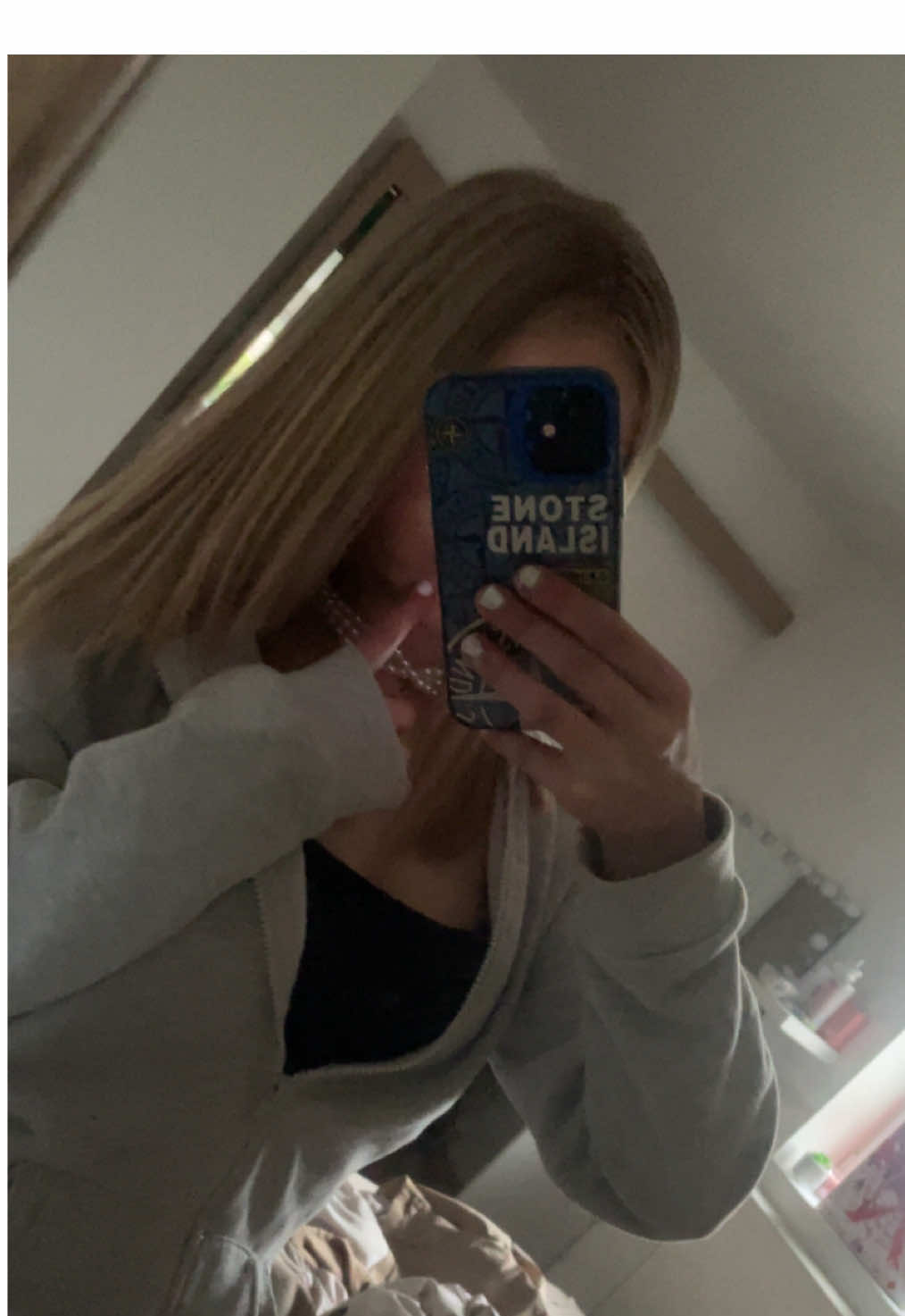 @𝐂𝐥𝐚𝐫𝐚