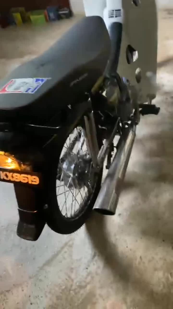 @A / F
