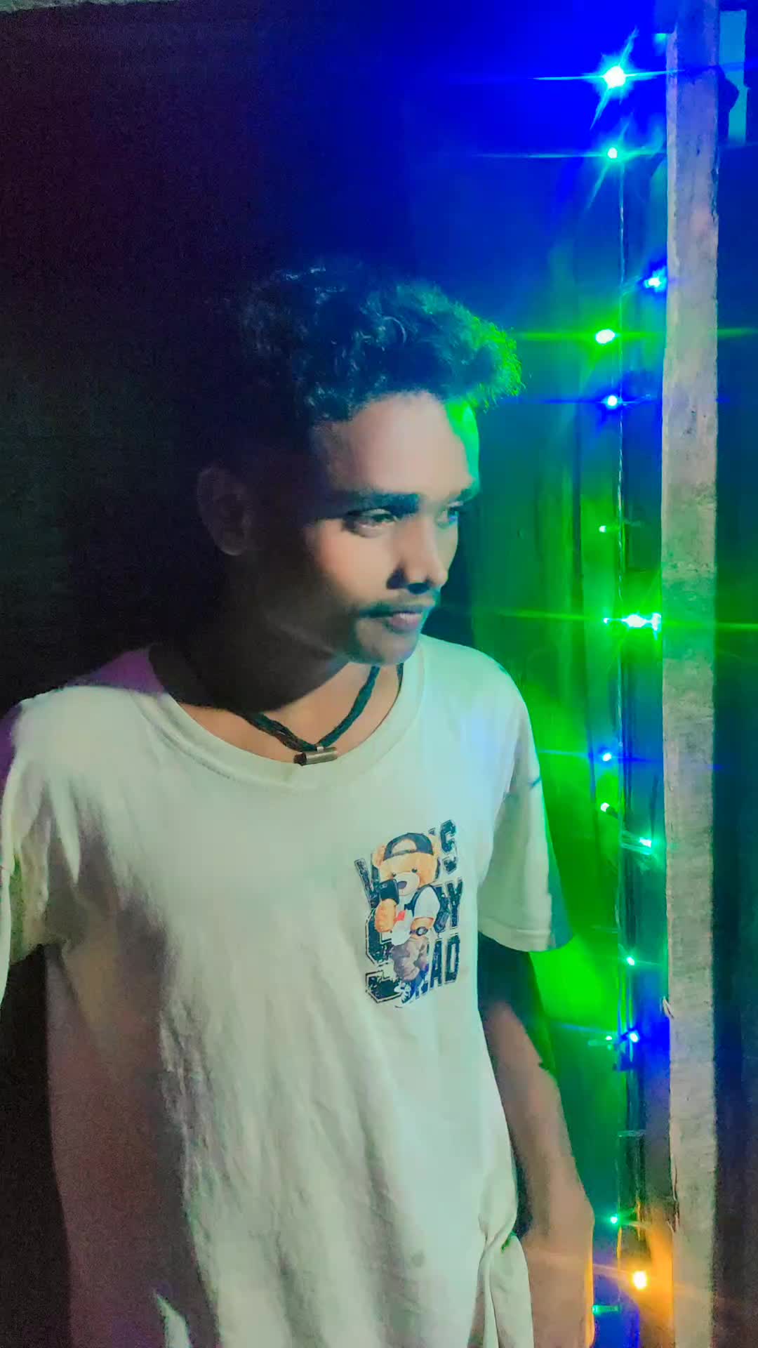 @(ऋषि 🫶 आनंद)