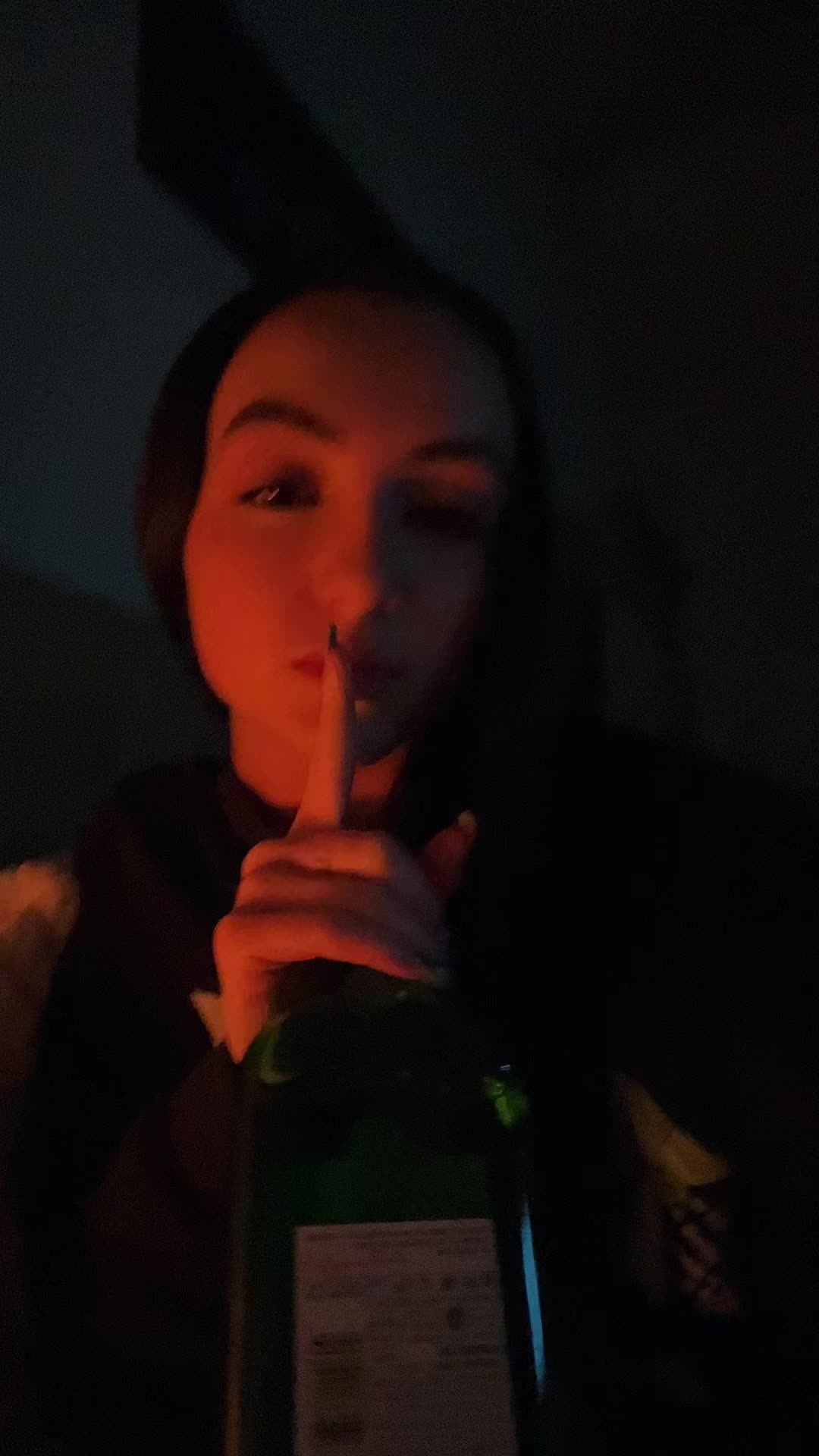 @🖤