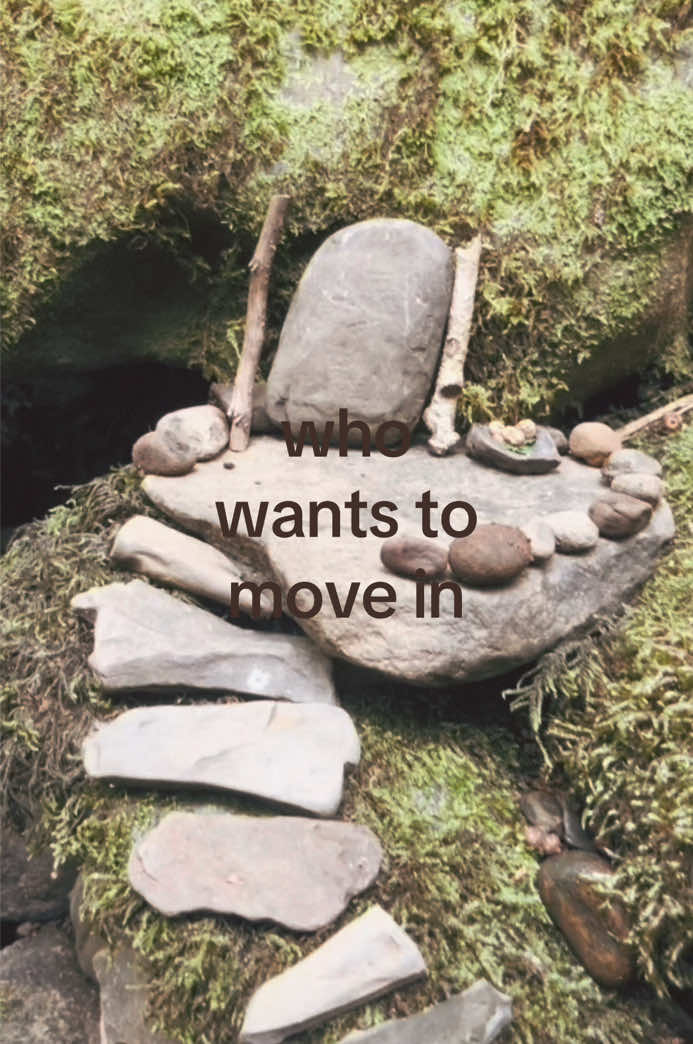 @⃟
