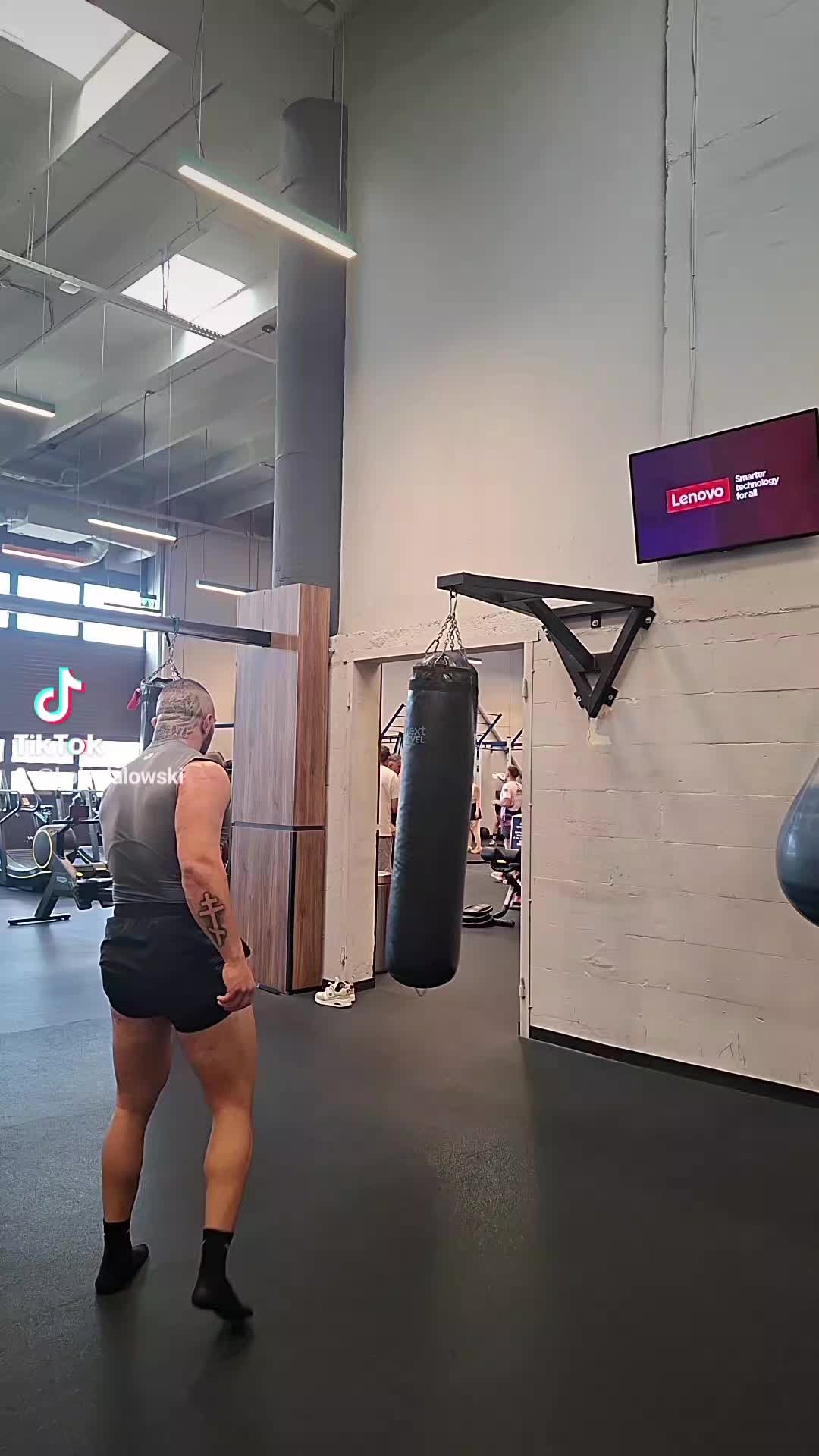 @Kolyo LaloWski