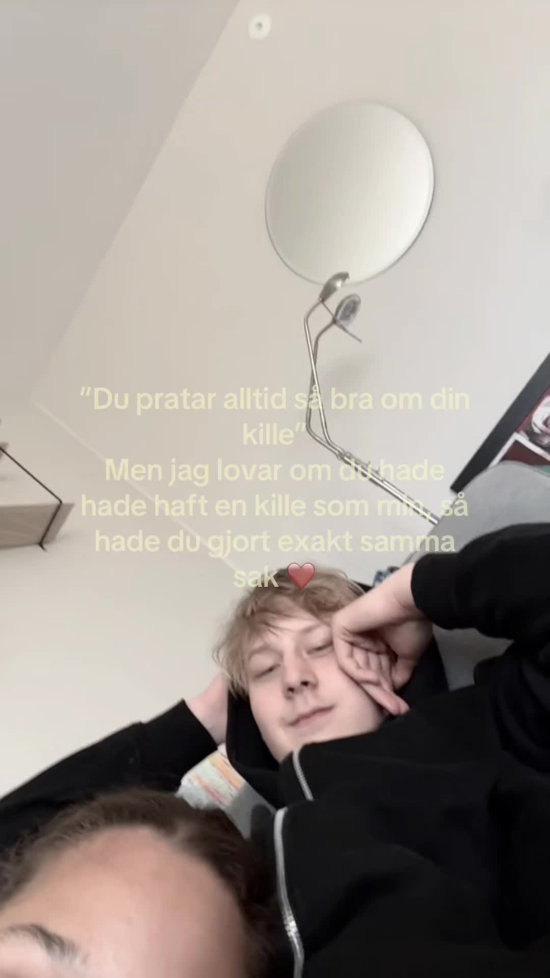 @𝒾