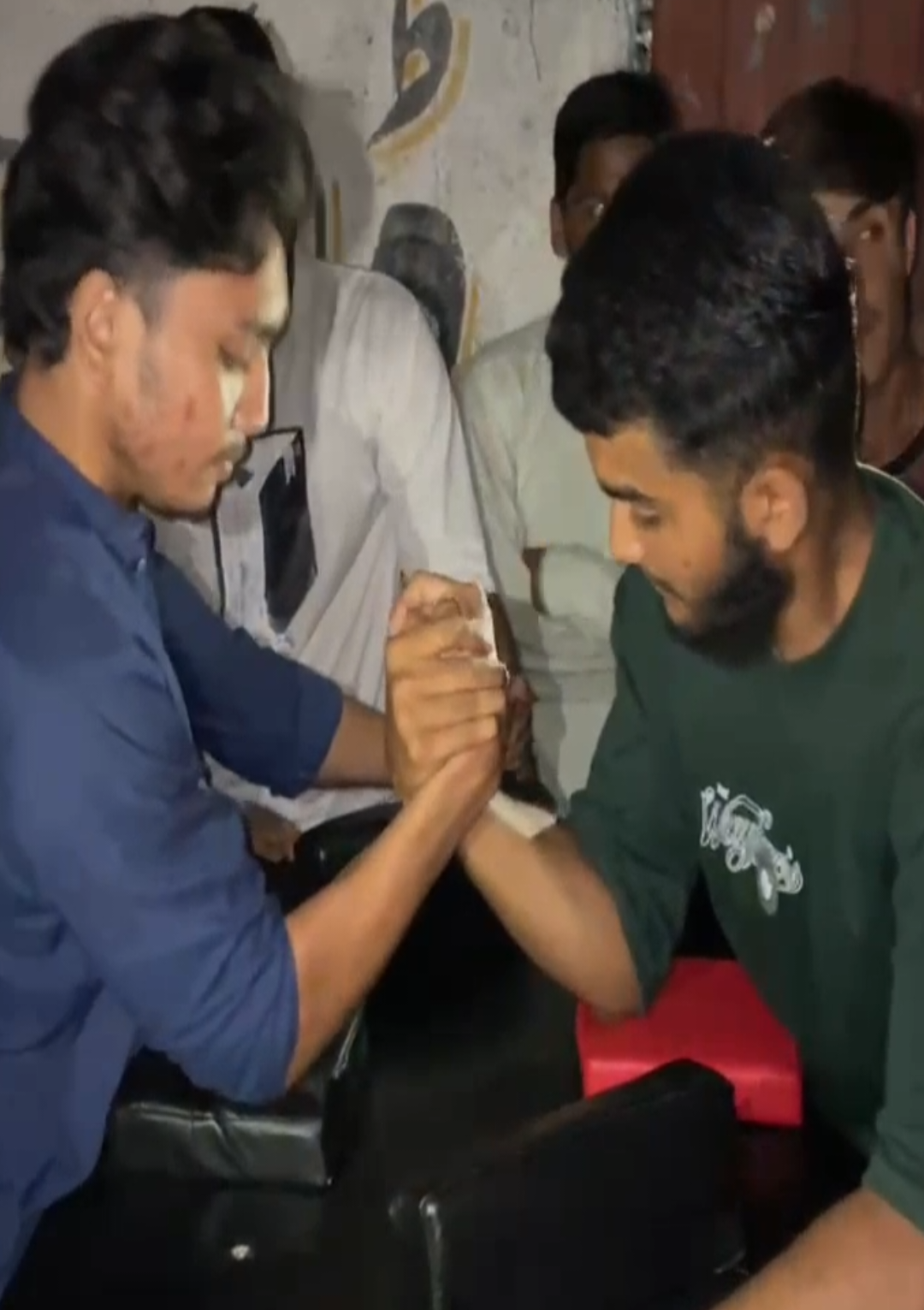 @Faizan arm power💪👾