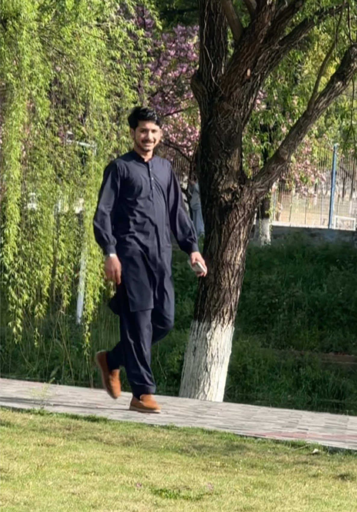 @Haseeb Khan 🇨🇳