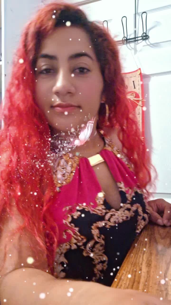 @👑💜🦋ROSELIN🦋💜👑