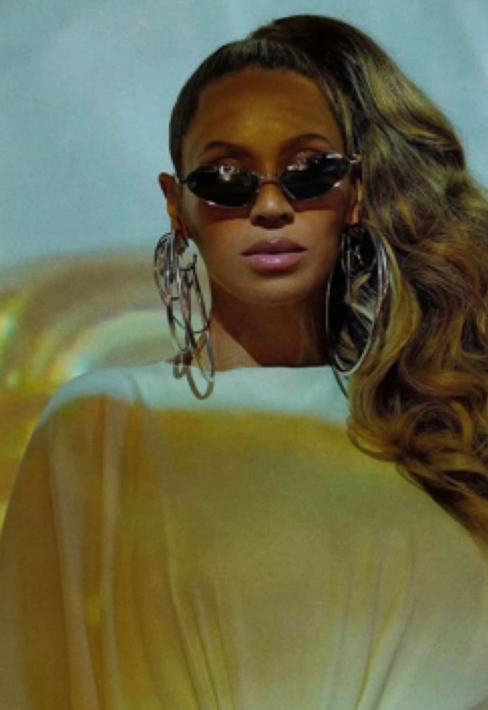@Sophie 🐝