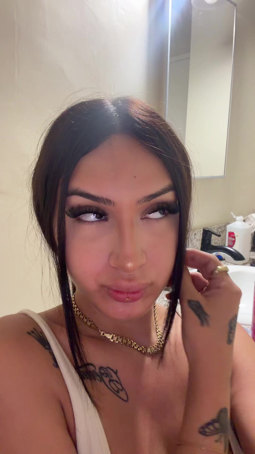 @therealplugswife
