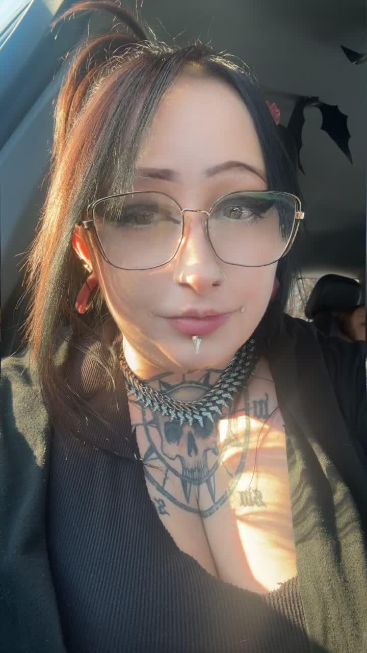 @Sea witch