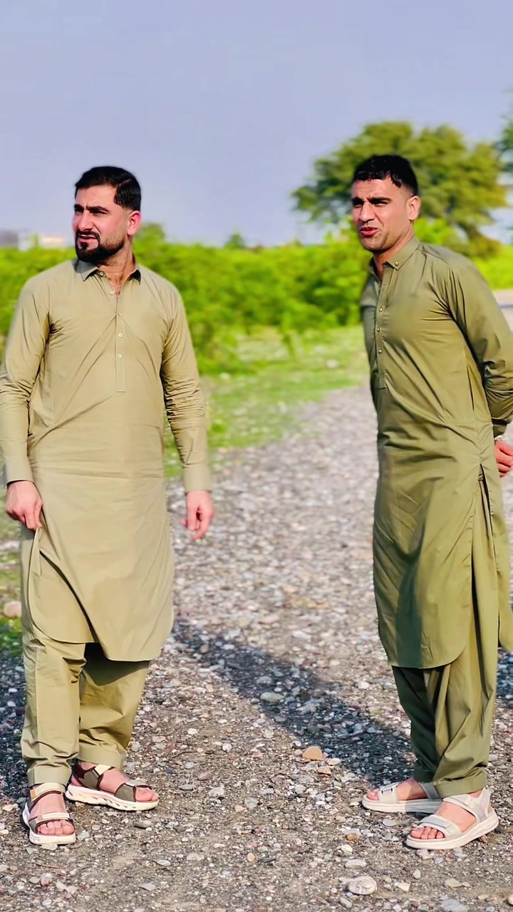 @Mrr__khan