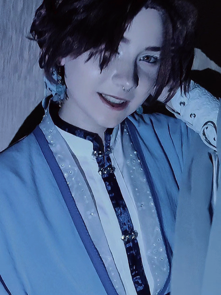 @✧𝐕𝐚𝐥𝐝𝐞 夢 𝐂𝐨𝐬𝐩𝐥𝐚𝐲✧|