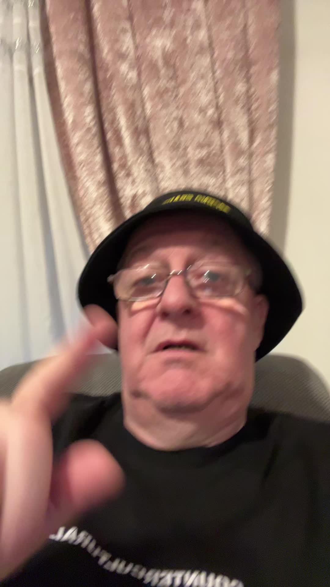 @TECHNO GRANDAD