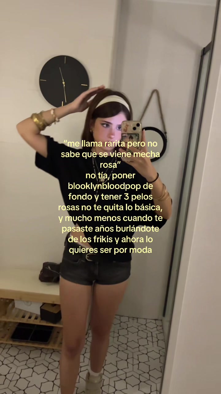 @daniella