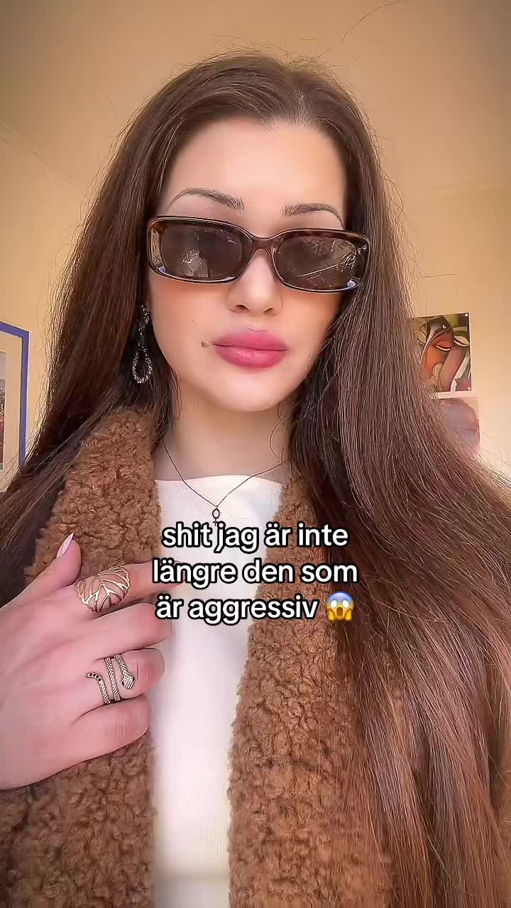 @Sara Panic