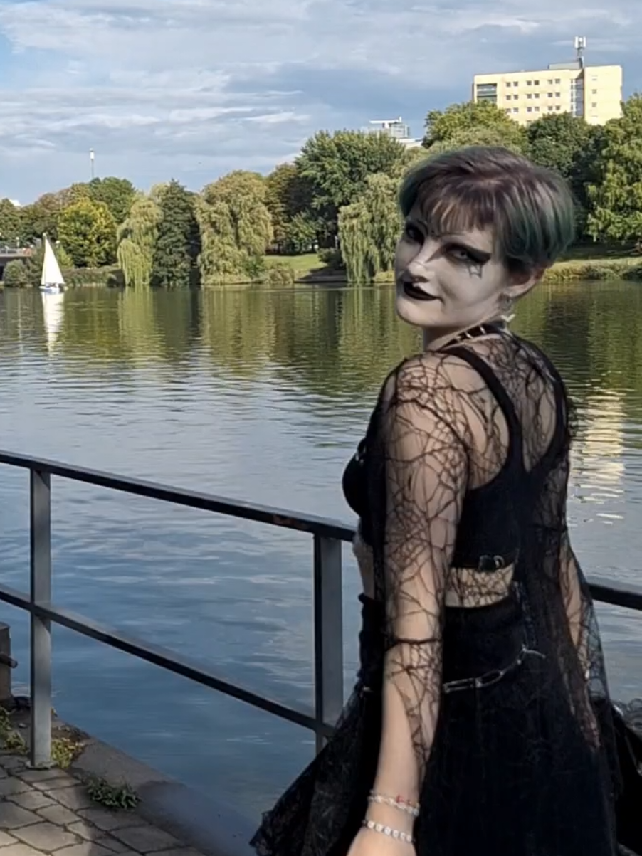 @🌈Mellie🦇