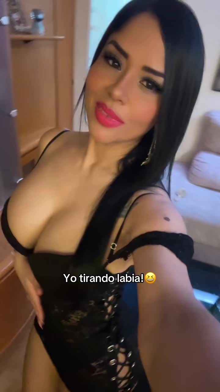 @Mariposa Guayaca