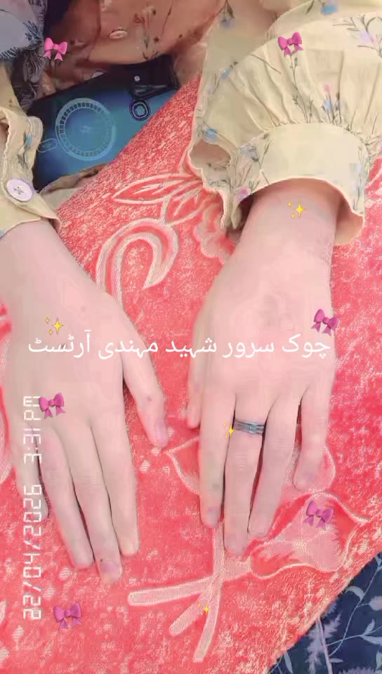 @mehndi by maitlas sistr