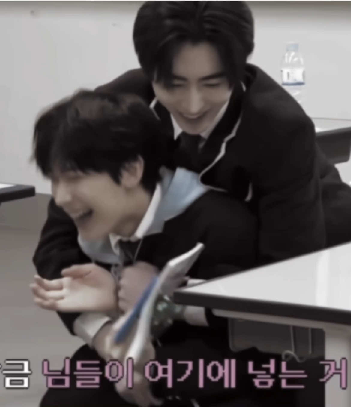 @lay