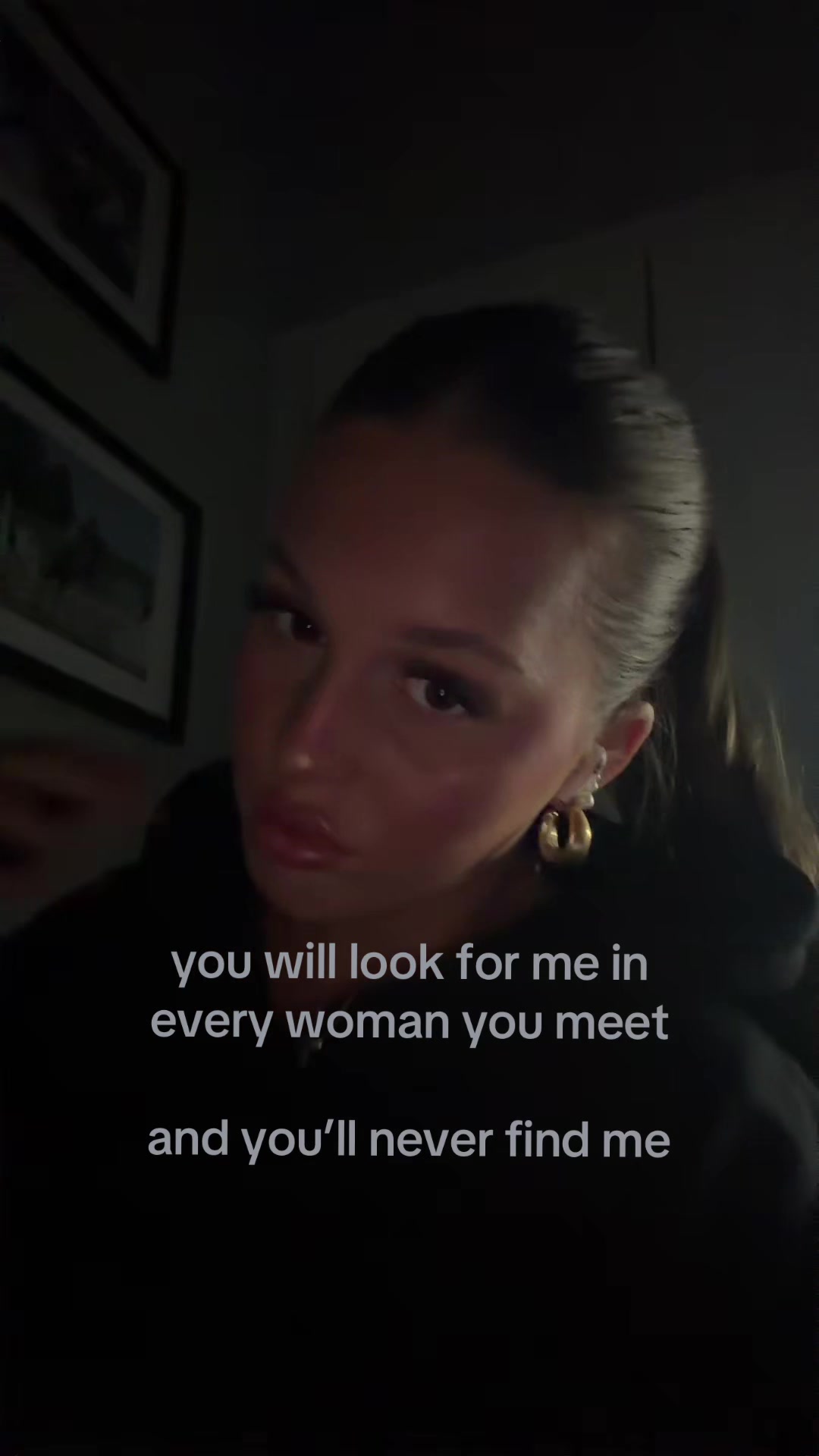 @👻