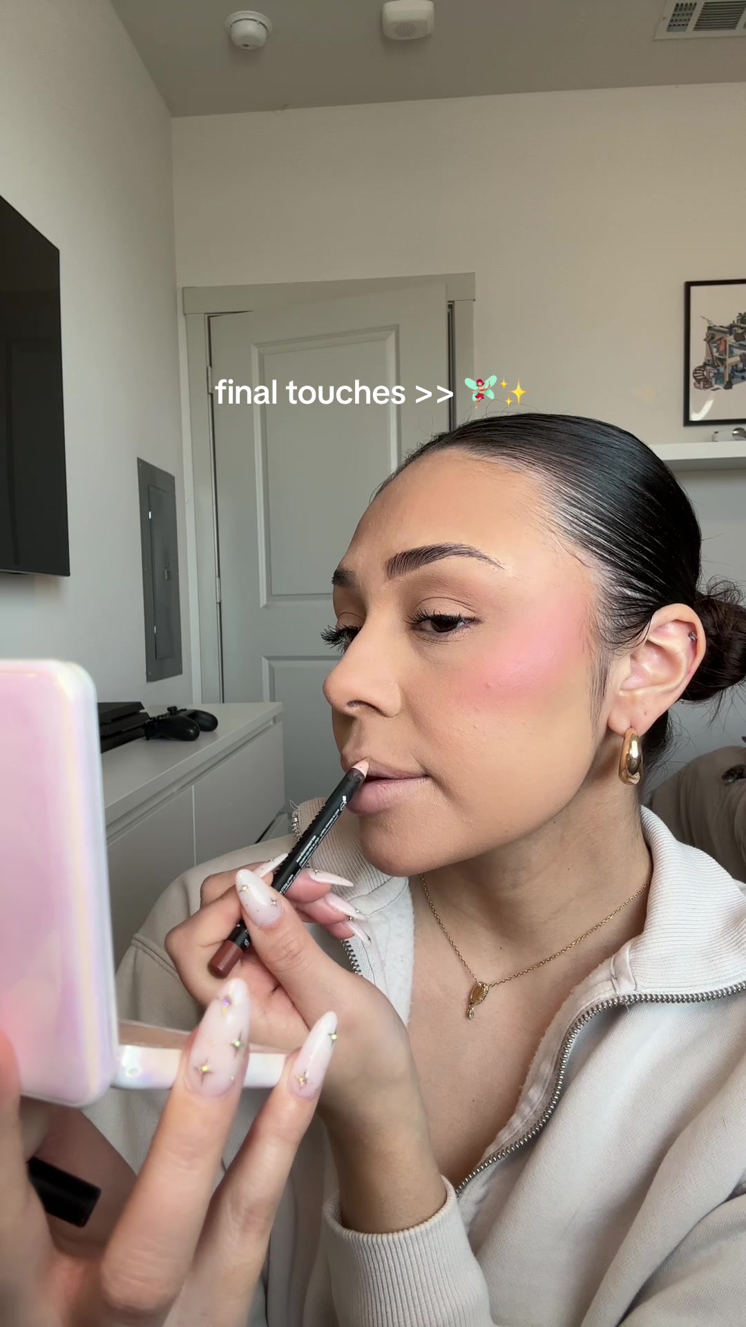 @desirae 🧚🏼&zwj;♀️