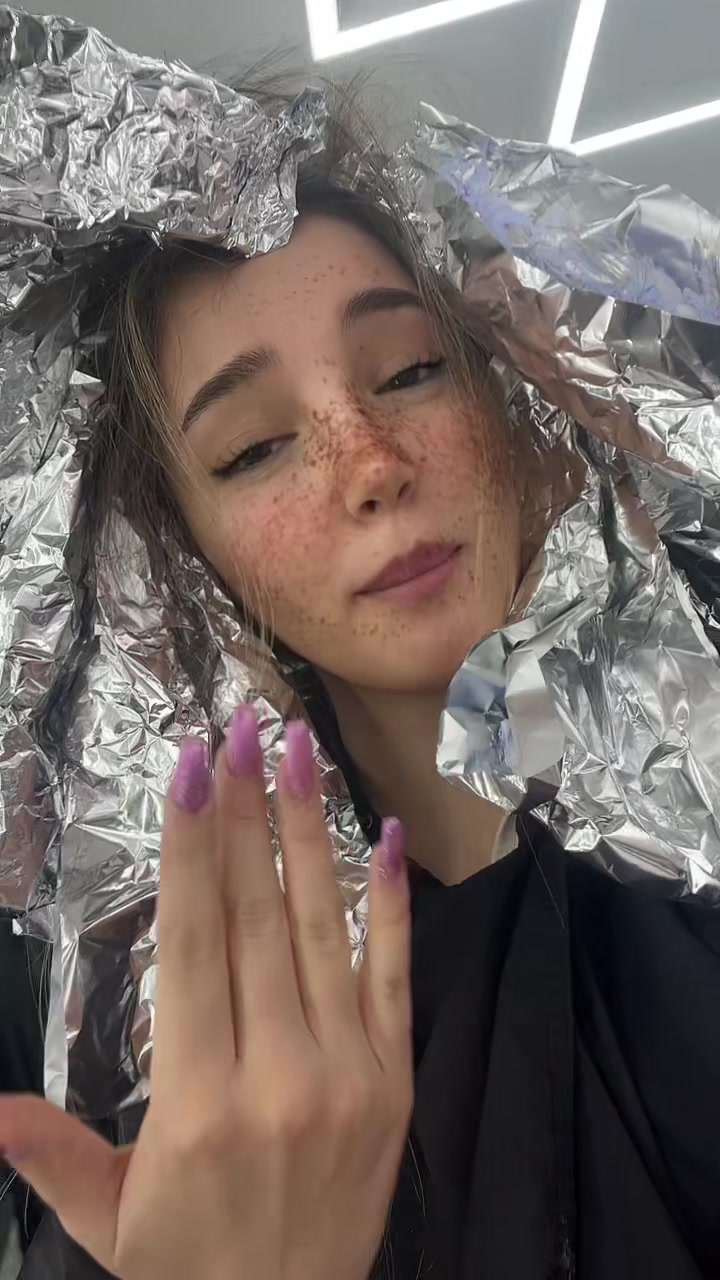 @Aydora