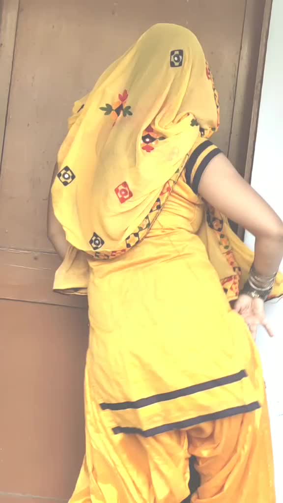 @Aliya Pandey