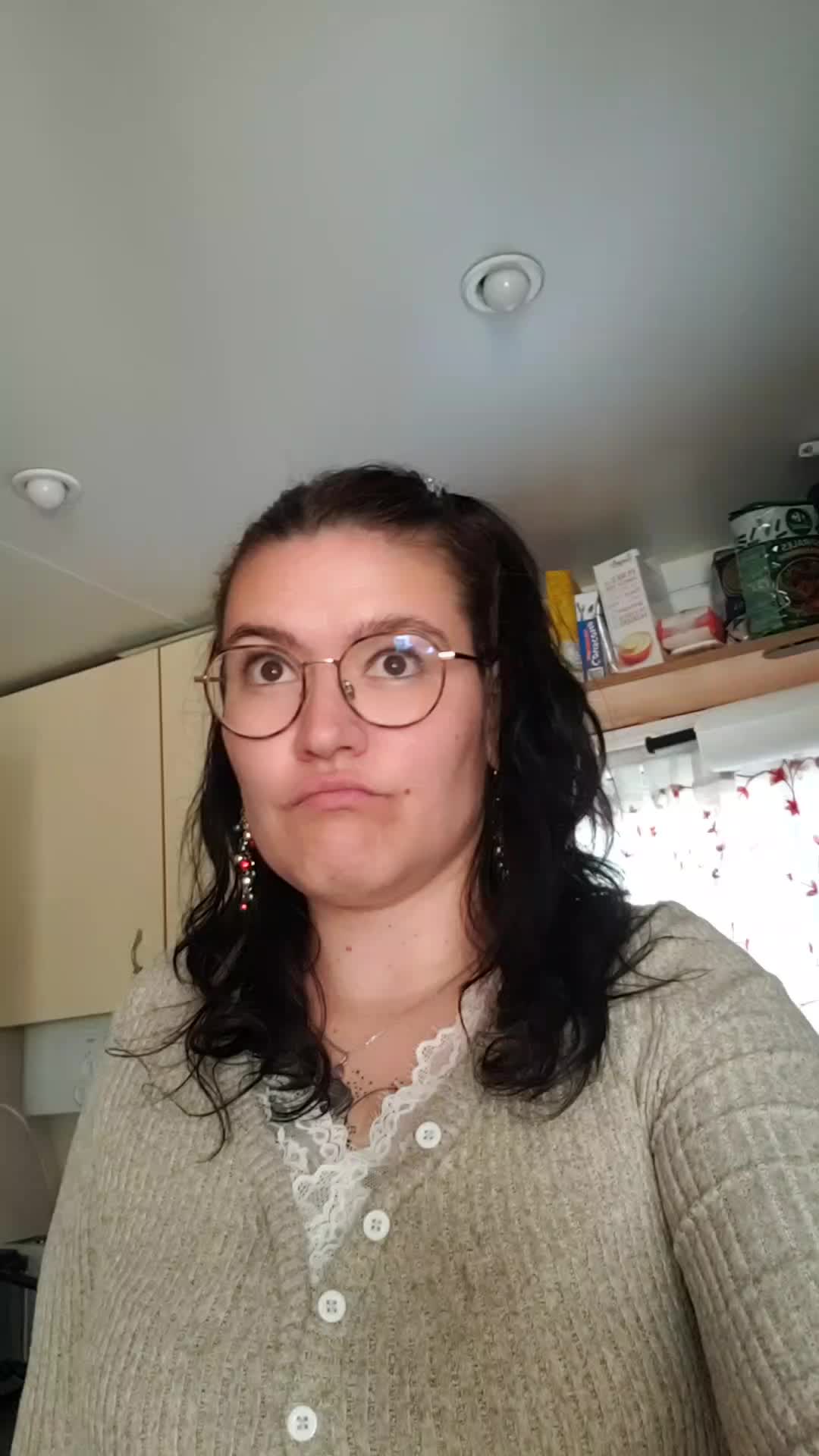 @Petitenaine02