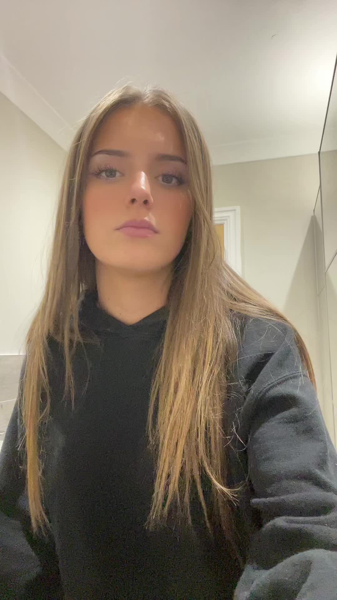 @godmdksjsnsj