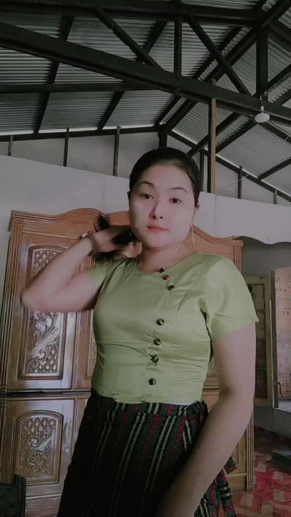 @đˇ(ăŹăăŹă )â