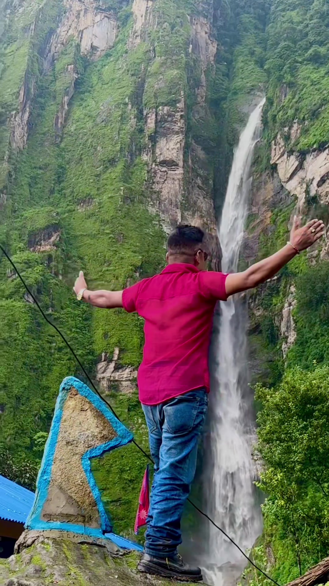 @अमृत मादेन