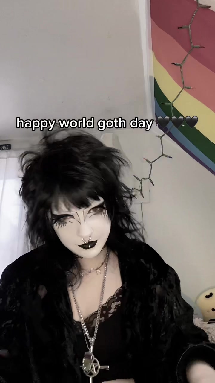 @andie🦇