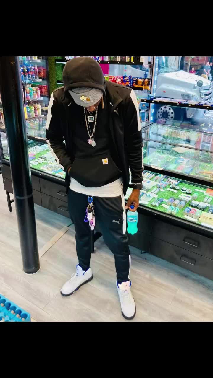 @Chasing Currency w/ Urgency 💰