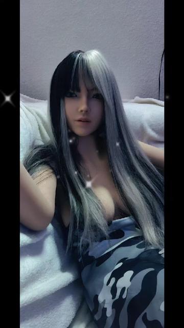 @*Wolfie* ;> 🐺