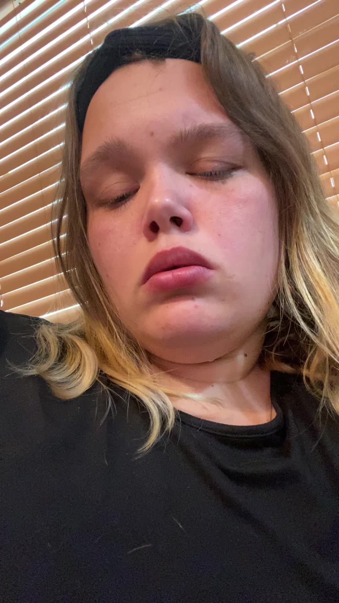 @JoJo🥰