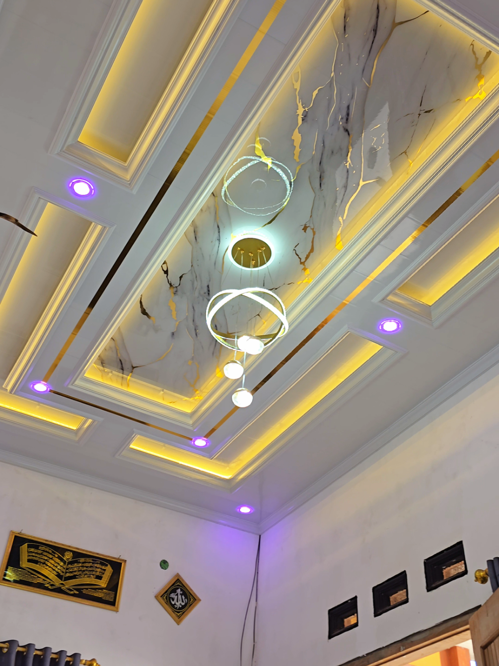 @Plafon PVC Aesthetic