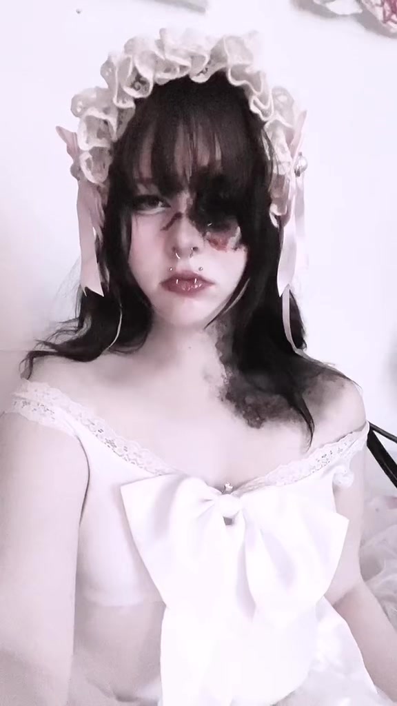 @ℭ𝔦𝔢𝔩𝔓𝔥𝔞𝔫𝔱𝔬𝔪𝔤𝔦𝔳𝔢