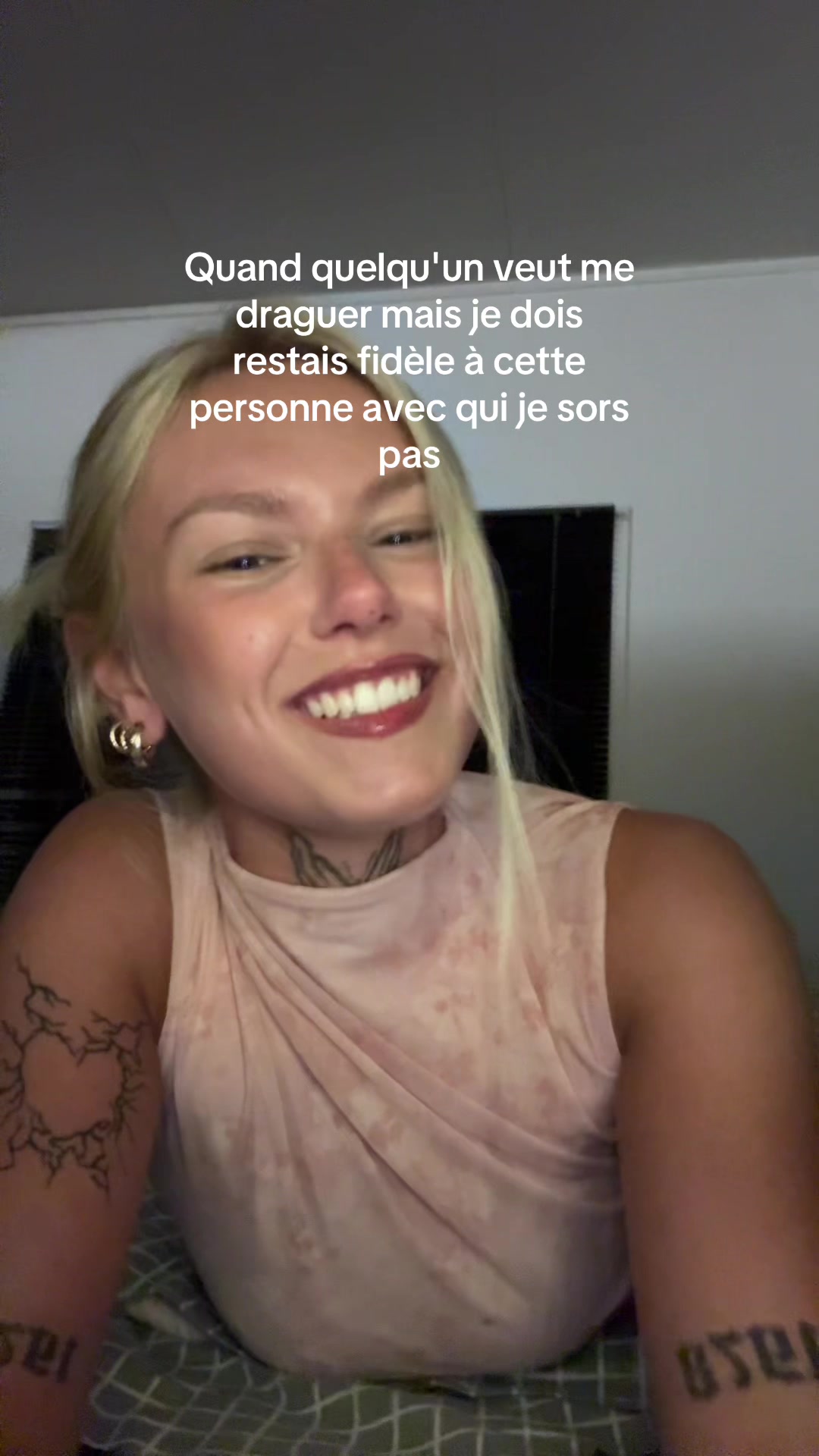 @loupsqq