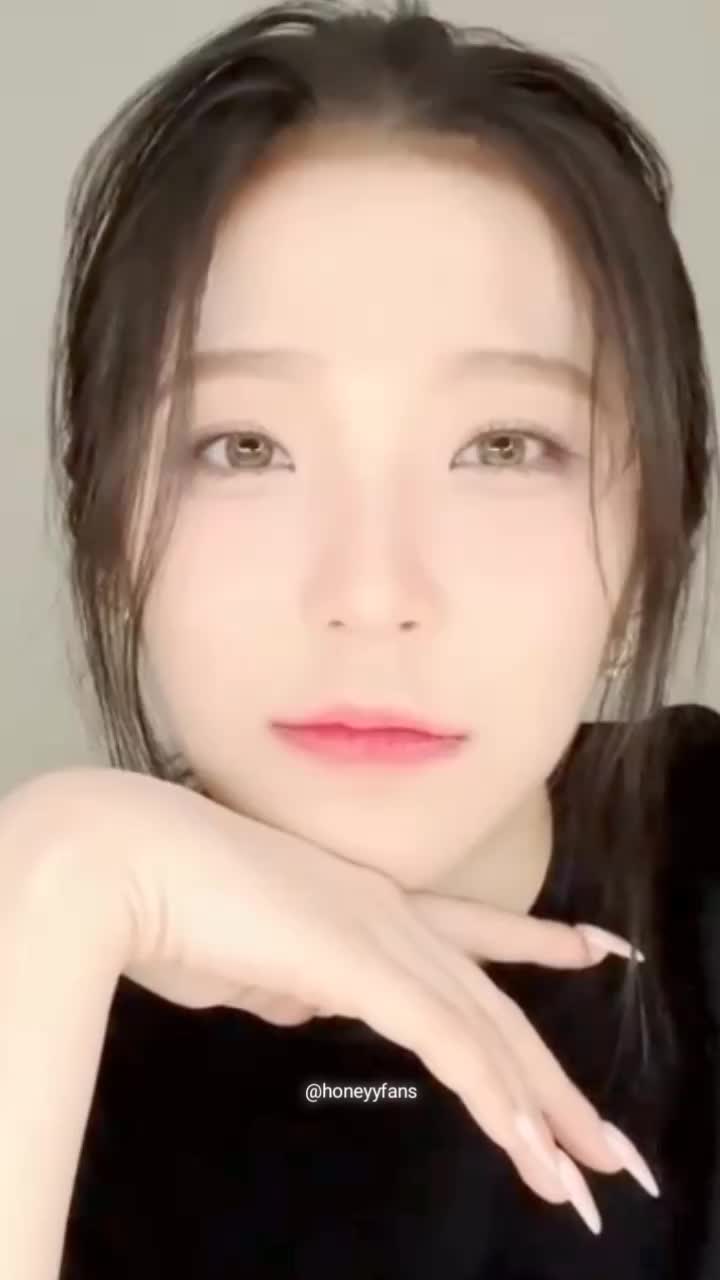 @hnyfns___