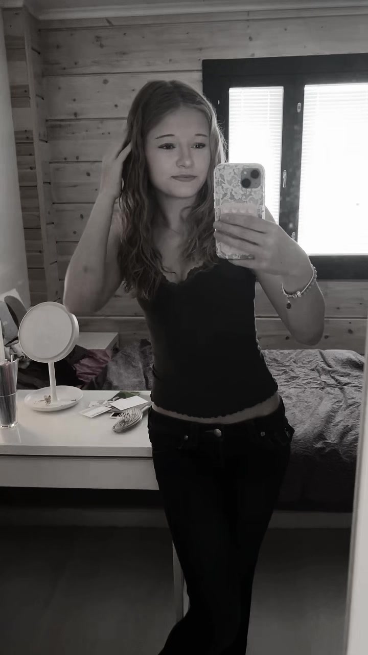 @Minea🫰🏻